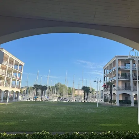 Quiet With Marina View * Rochefort (Charente-Maritime)